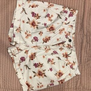 American Eagle Jean Shorts, Size 4, Cream Color (Floral Print), High Waist